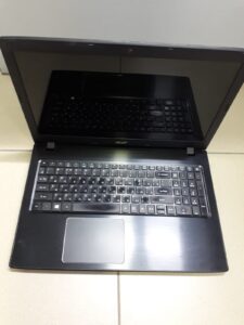 Acer Aspire E5-575 Intel Core i3-6006U 2.0GHz