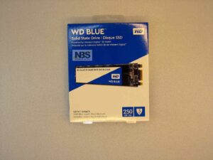 M.2 2280 SATA SSD WD Blue  250Gb WDS250G2B0B R550/W525