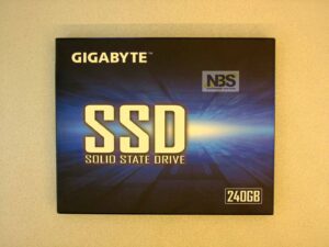 SSD GIGABYTE 240GB 2.5" R500/W420 GP-GSTFS31220GNTD